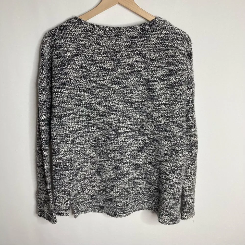 PAIGE Jeans Sweater Size Small Dark Navy and Cream White Marled